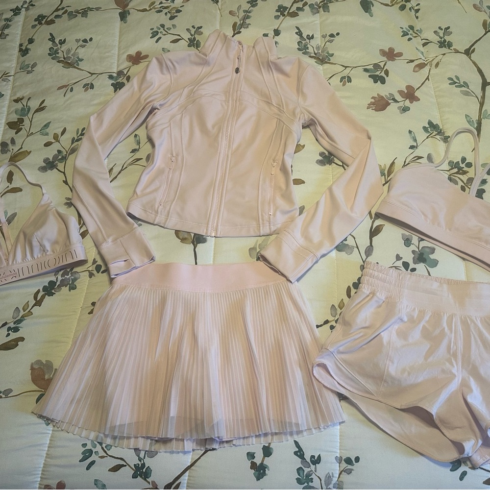 Lululemon Athletica Meadowsweet Pink Set